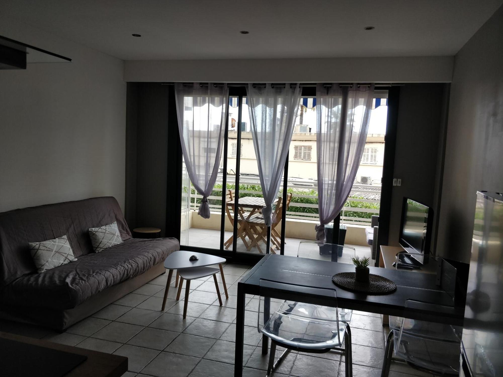 Le Palais Du Tropique Apartment Жуан-Ле-Пин Екстериор снимка