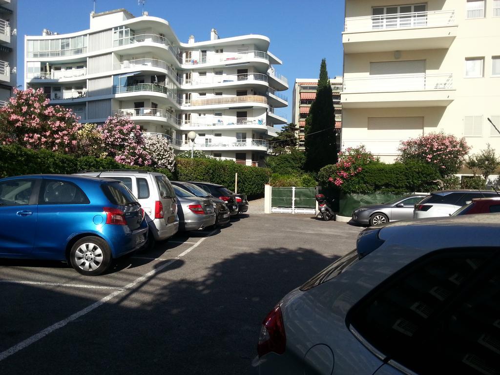 Le Palais Du Tropique Apartment Жуан-Ле-Пин Екстериор снимка